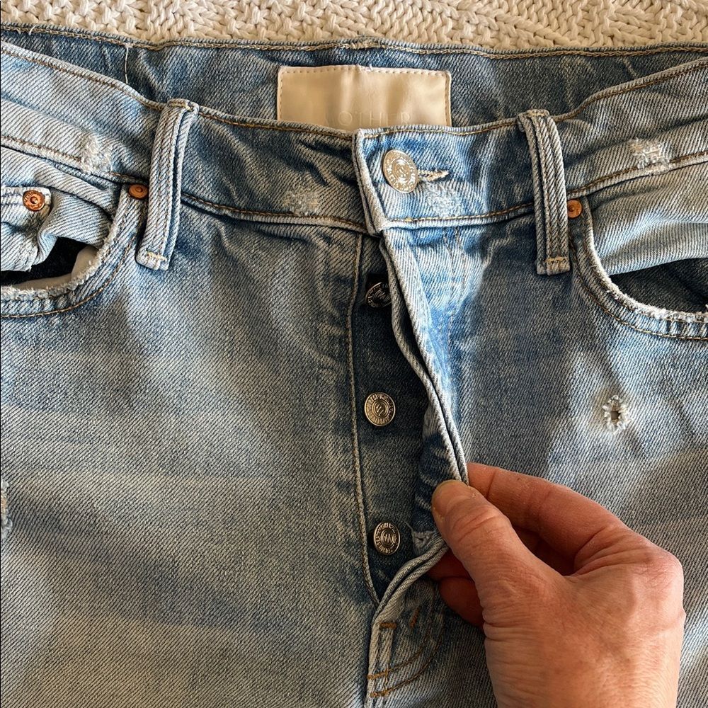 MOTHER Superior Denim The Tomcat “The Confession” Distressed Jeans Sz 31 - Picture 5 of 15